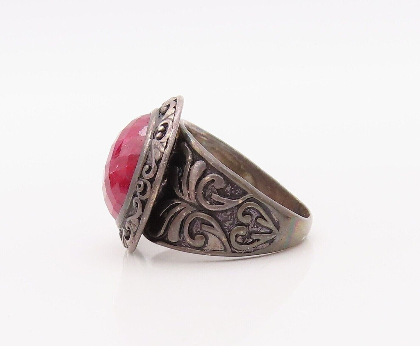 925 Sterling Silver Vintage Ring Dark Tone Swirly Carved Red Gem  Sz 10  RG30290