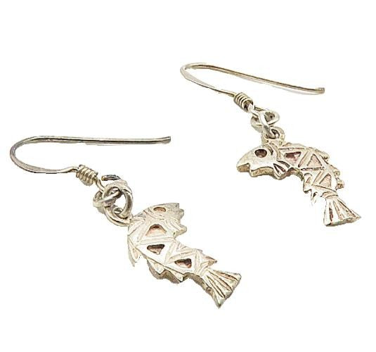 925 Sterling Silver  Vintage Petite Patterned Fish Dangle Earrings  EG4890
