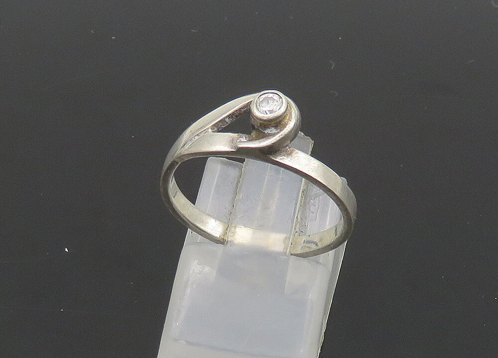 POLAND 925 Silver  Vintage Shiny Cubic Zirconia Loop Band Ring Sz 7.5  RG21018