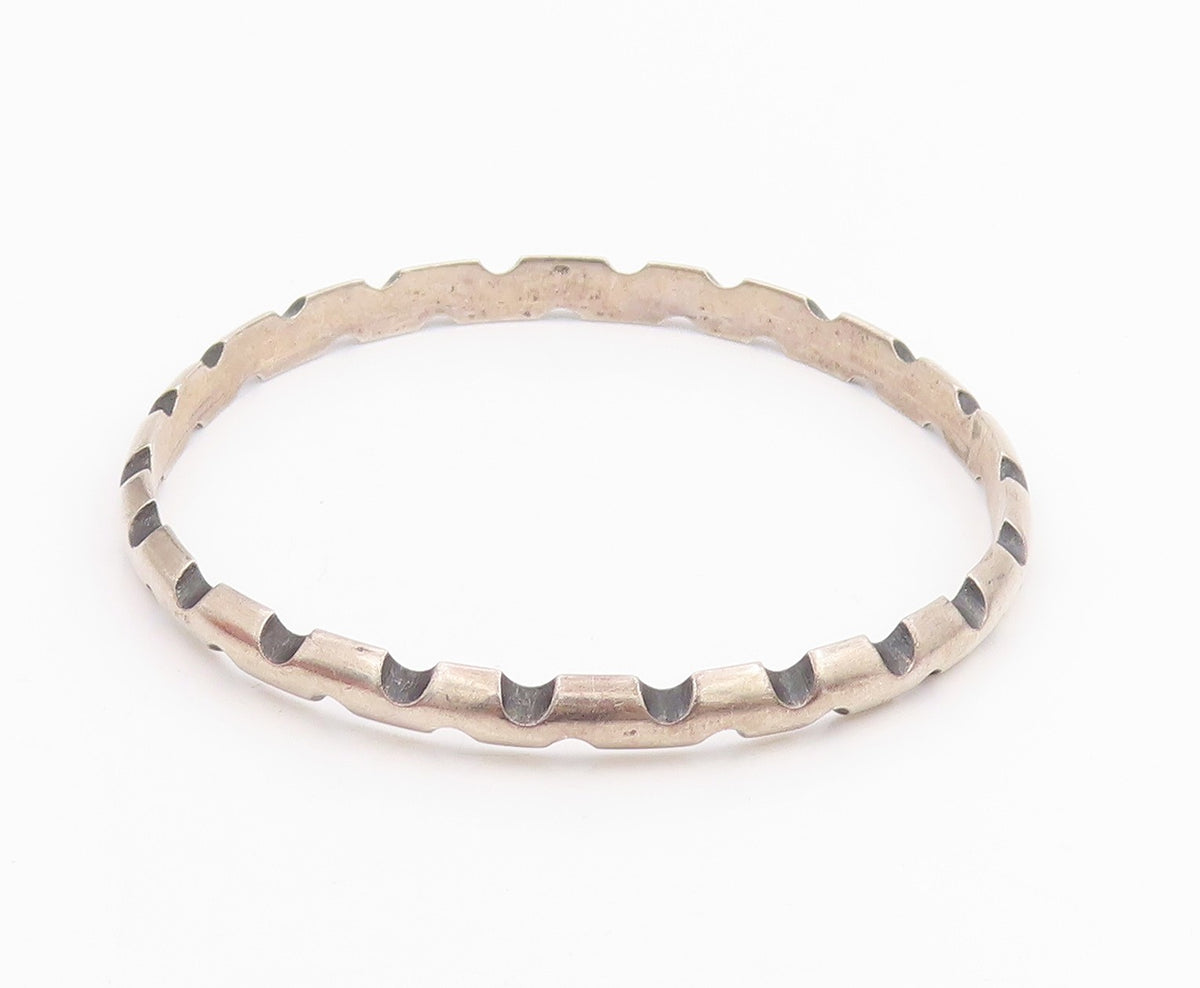 925 Sterling Silver Vintage Bracelet ANTONIA PINEDA Notched Bangle  BT11494