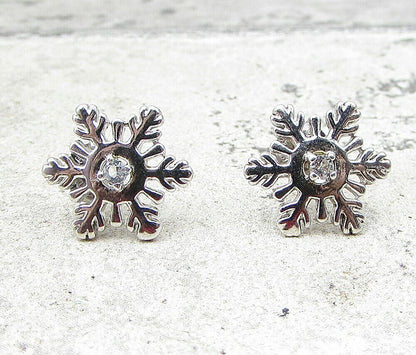 925 Sterling Silver White Cubic Zirconia Snowflake Stud Earrings EG1406