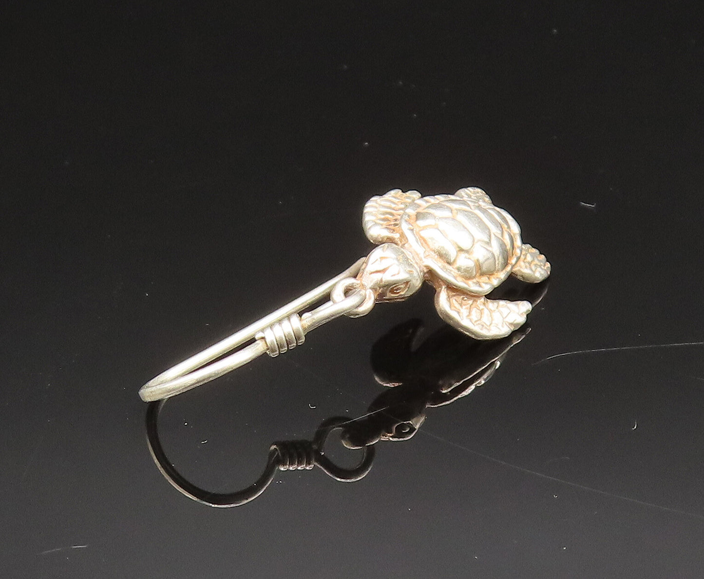 925 Sterling Silver  Vintage Sculpted Sea Turtle Dangle Earrings  EG11777