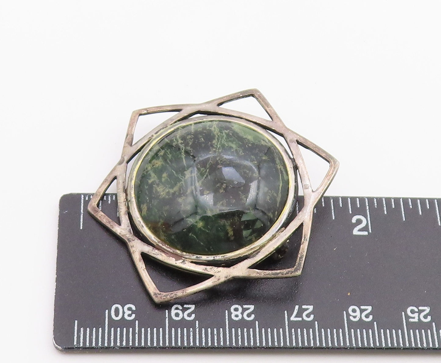 ENGLAND 925 Sterling Silver  Vintage Cabochon Green Stone Brooch Pin  BP9319