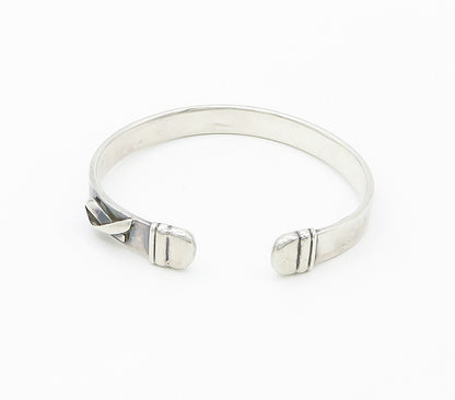 925 Sterling Silver  Vintage Shiny Ribbon Detail Smooth Cuff Bracelet  BT6039
