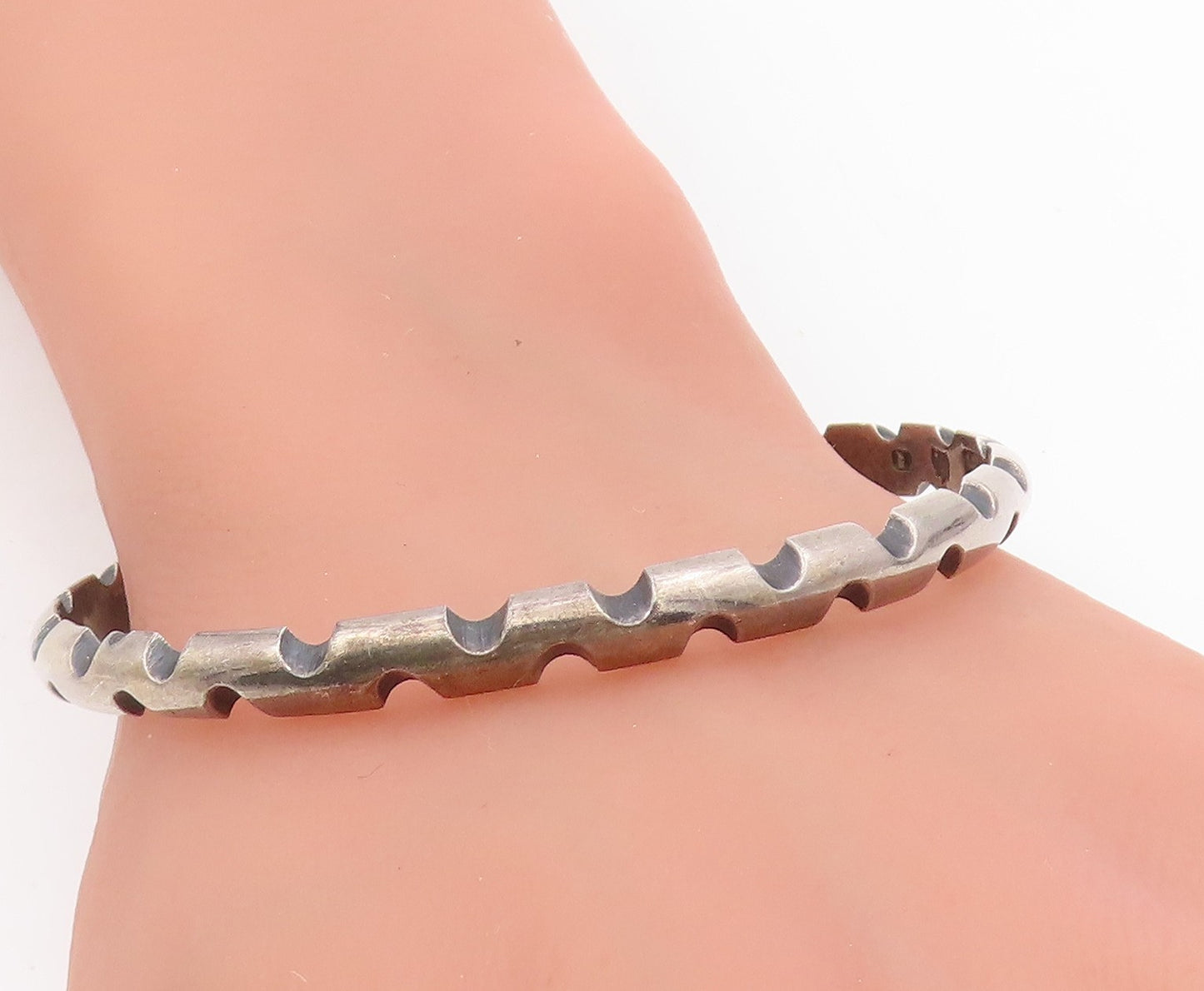 925 Sterling Silver Vintage Bracelet ANTONIO PINEDA Solid Notched Bangle BT11578