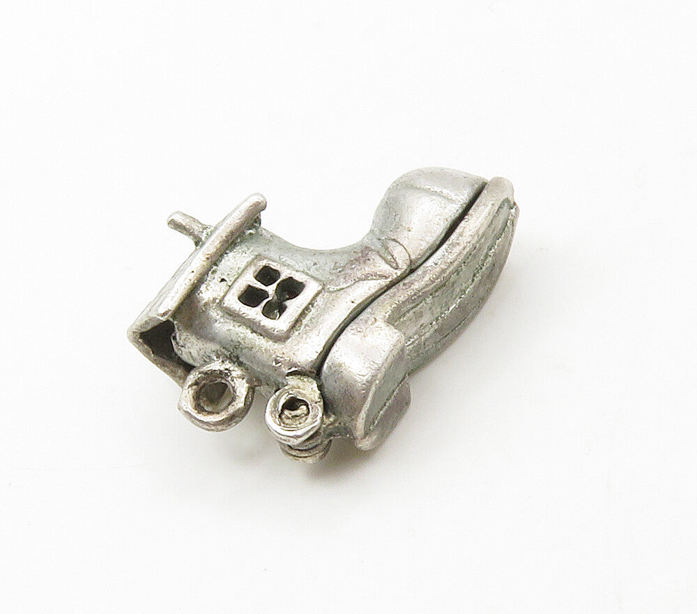 925 Sterling Silver  Vintage Petite Shoe House Motif Pendant (OPENS)  PT13082