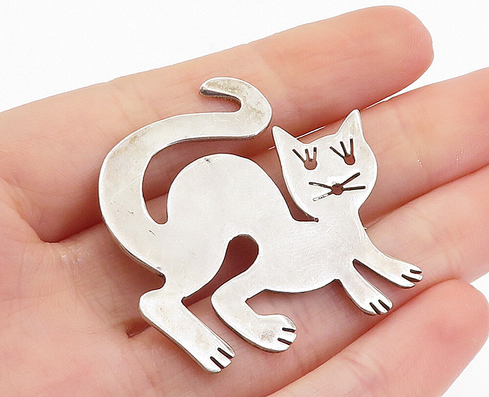 MEXICO 925 Sterling Silver  Vintage Shiny Smooth Cat Motif Brooch Pin  BP2101