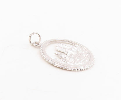 925 Sterling Silver Vintage Pendant Montreal Cityscape Souvenir Charm  PT25757