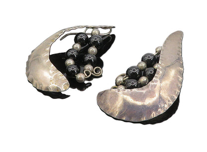 925 Sterling Silver  Vintage Modernist Black Onyx Bead Drop Earrings  EG4445
