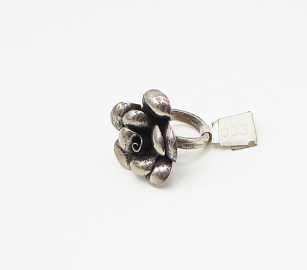 925 Sterling Silver  Vintage Sculpted Spring Flower Cocktail Ring Sz 5.5 RG3103