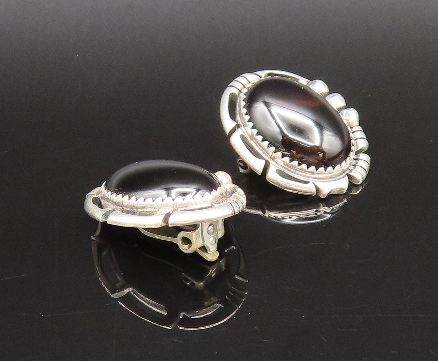 NAVAJO 925 Silver  Vintage Openwork Edge Black Onyx Clip Back Earrings EG12300