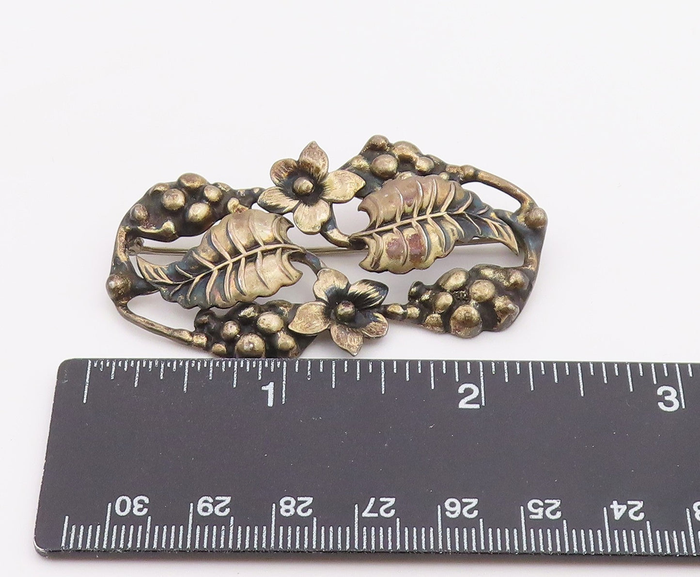 925 Sterling Silver  Vintage Antique Floral Grape Vine Brooch Pin  BP7289