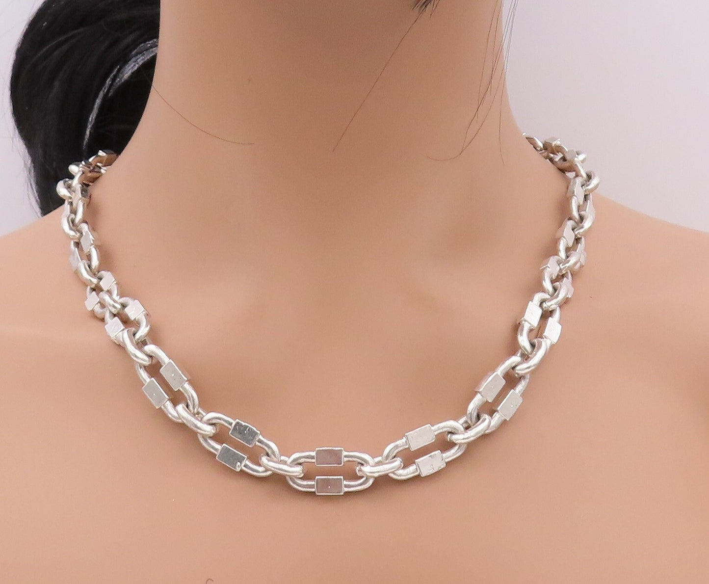 925 Sterling Silver Vintage Necklace Solid Oval Box Cutout Chain  NE4336