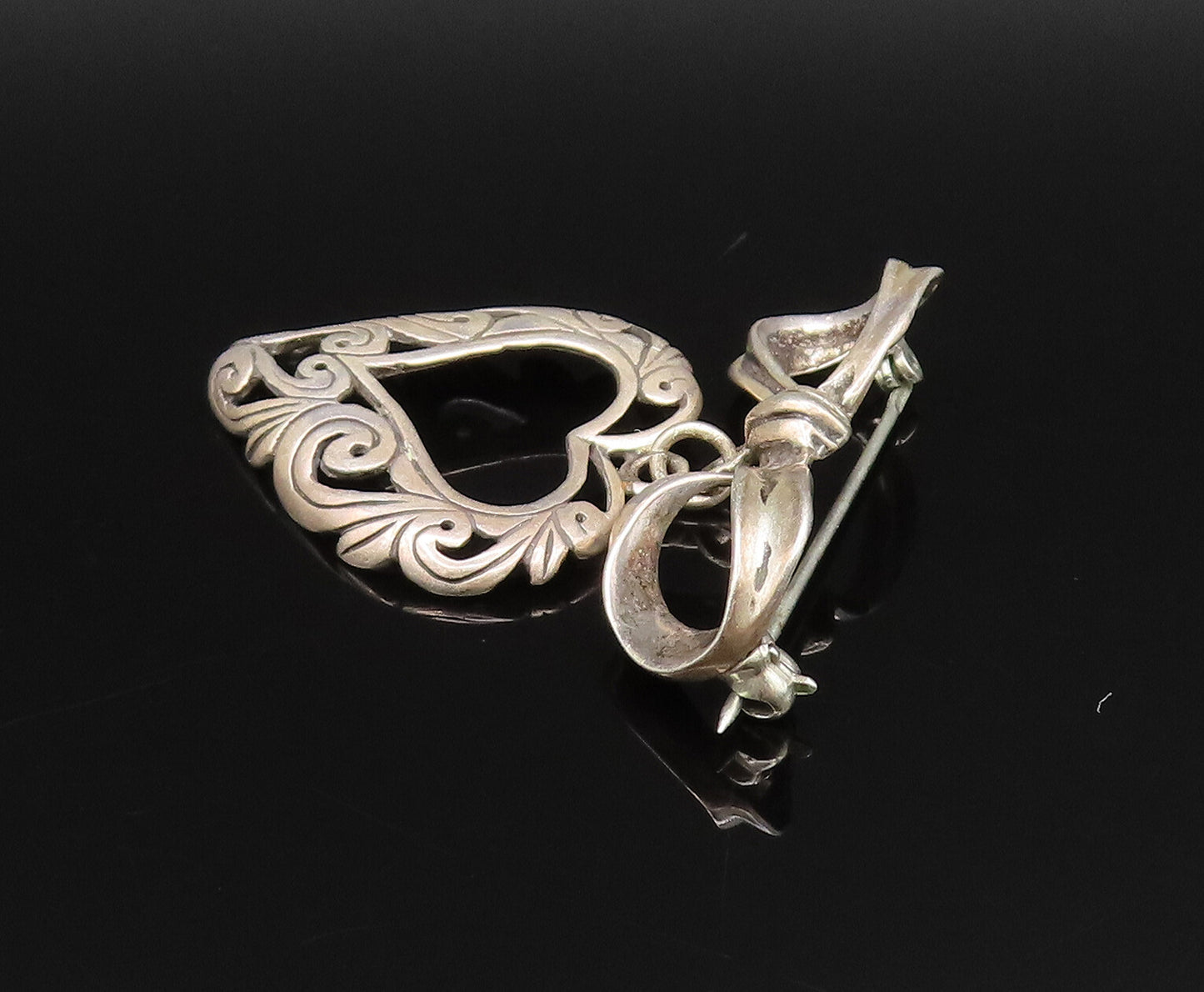 925 Silver  Vintage Dainty Bow Tie Dangle Scroll Love Heart Brooch Pin  BP9759