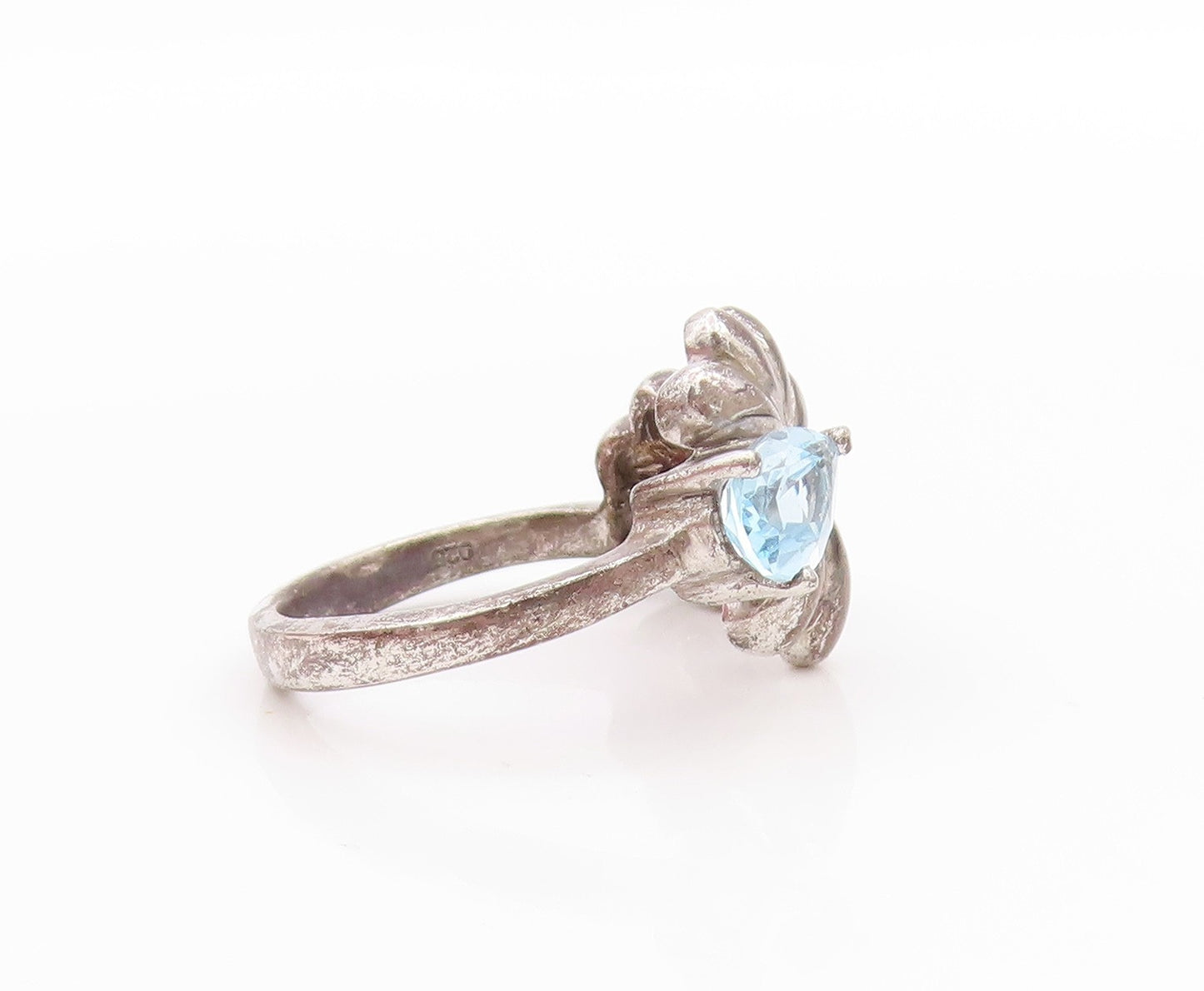 925 Sterling Silver Vintage Ring Blue Topaz Floral Cut Out Band  Sz 7.5  RG33491