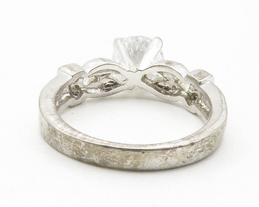 925 Sterling Silver  Vintage Shiny Cubic Zirconia Solitaire Ring Sz 6  RG11716