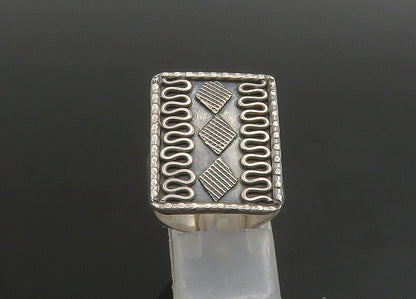 MIDDLE EAST 925 Silver   Vintage Swirl Adjustable Band Ring Sz 8.5  RG23389