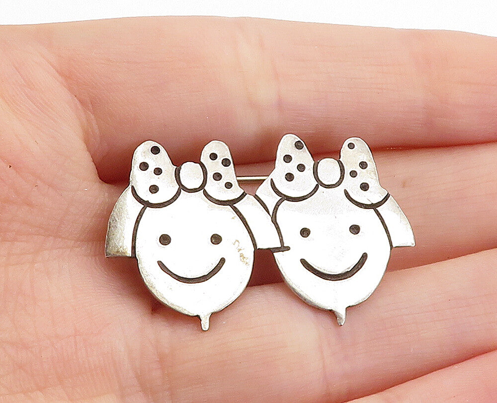 MEXICO 925 Sterling Silver  Vintage Smiling Little Girls Brooch Pin  BP2382