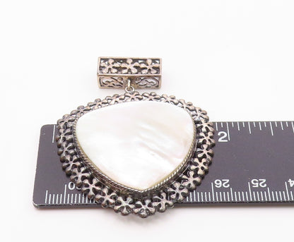 925 Sterling Silver  Vintage Mother Of Pearl Floral Border Pendant  PT7831