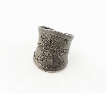 925 Sterling Silver  Vintage Dark Tone Flower Tapered Band Ring Sz 8  RG16718