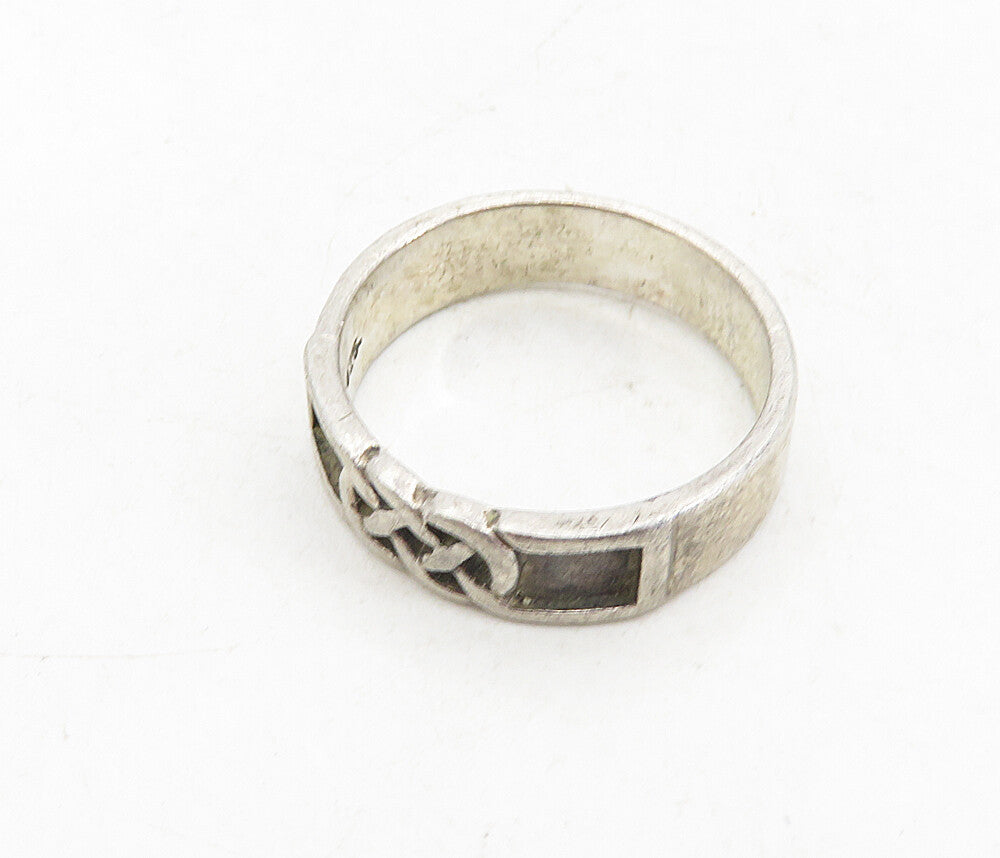 925 Sterling Silver  Vintage Open Pretzel Knot Detail Band Ring Sz 7.5  RG8663