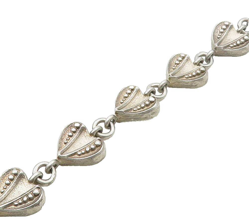 925 Sterling Silver  Vintage Love Heart Motif Chain Bracelet  BT6458