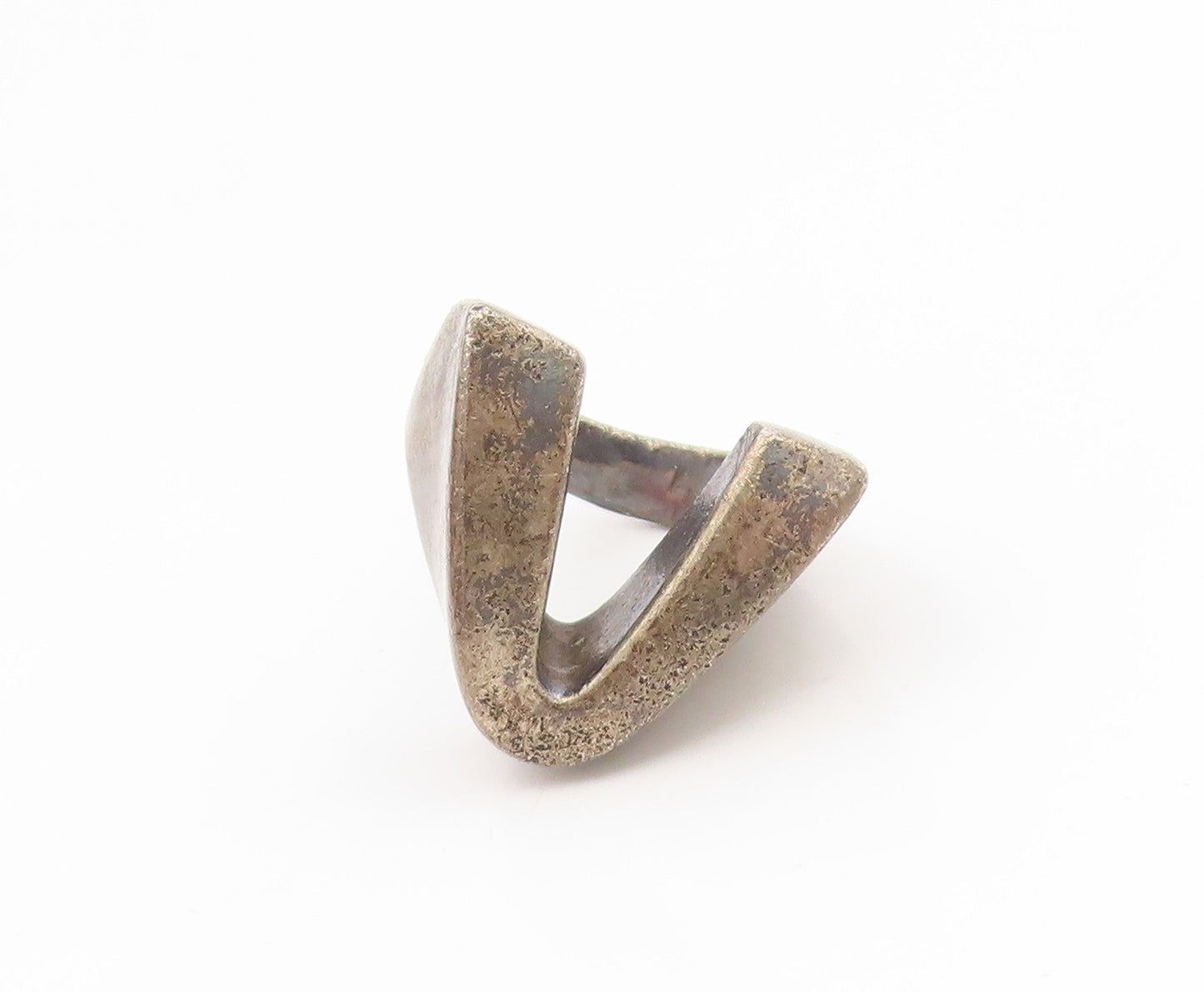 925 Sterling Silver Vintage Ring Modernist Letter V Initial Band Sz 5.5 RG35292