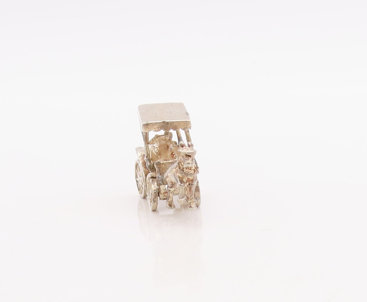 925 Sterling Silver Vintage Pendant Solid Cutout Royal Horae Cart  PT23565