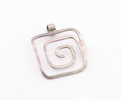 925 Sterling Silver  Vintage Smooth Square Spiral Shiny Pendant  PT17154