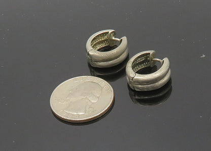 925 Sterling Silver  Vintage Shiny Petite Round Hinge Hoop Earrings  EG9961