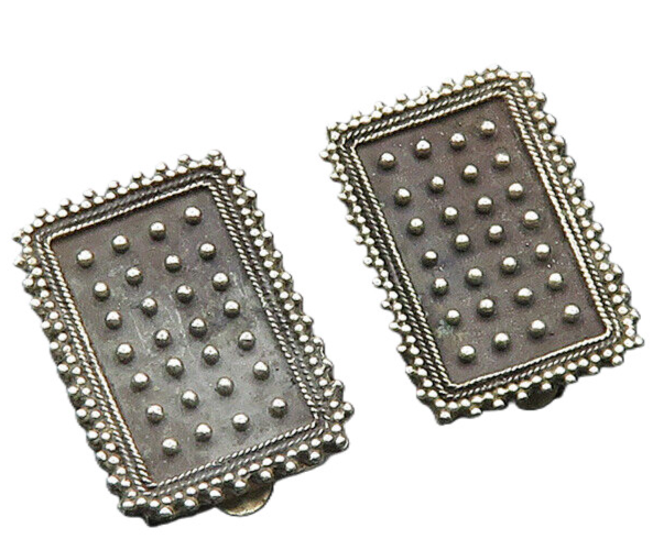 WOODS 925 Silver  Vintage Spiked Detail Square Non Pierce Earrings  EG9759