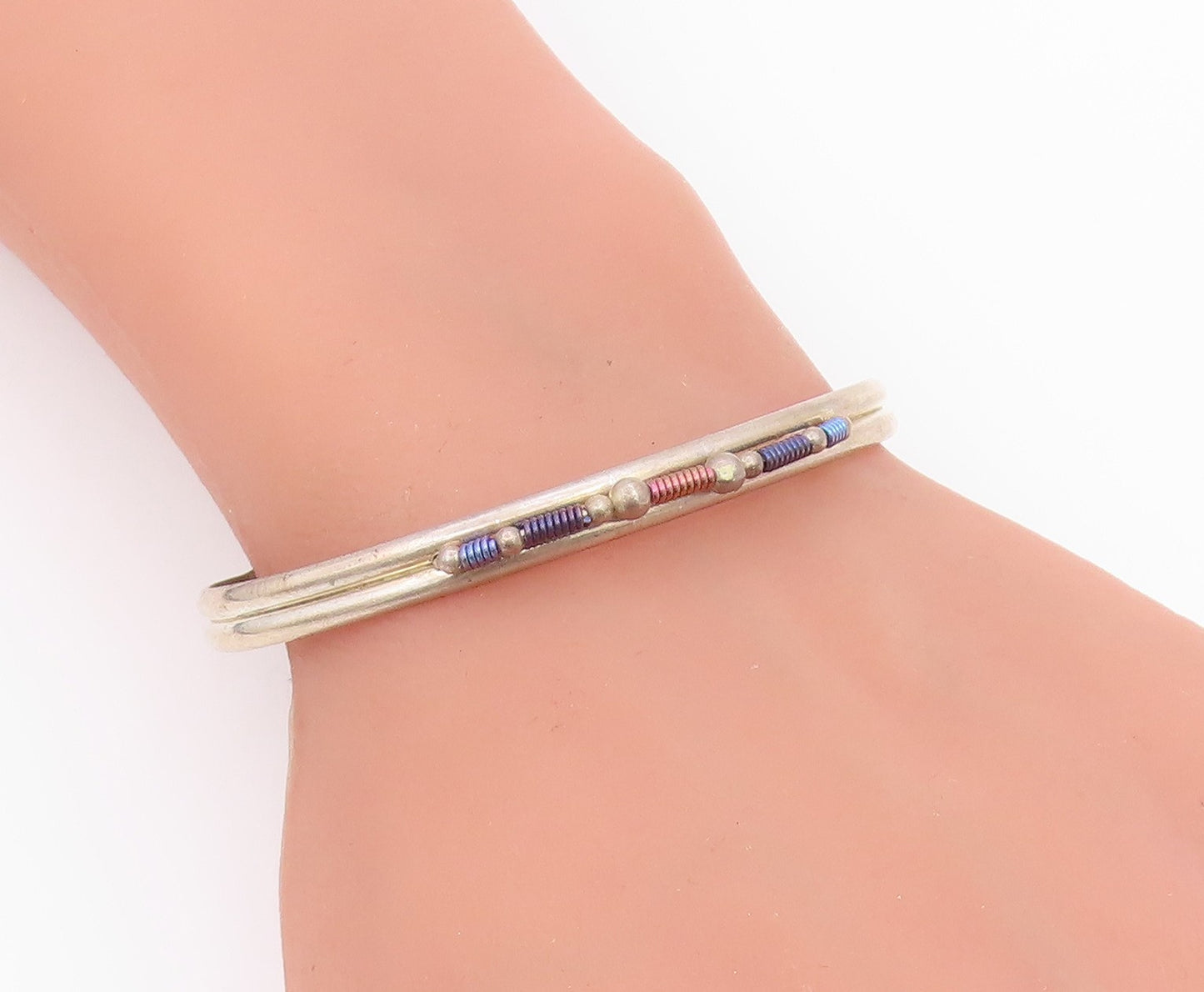 925 Sterling Silver  Vintage Wire Twist Detail Petite Cuff Bracelet  BT8487