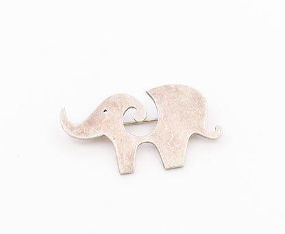 MEXICO 925 Silver  Vintage Shiny Swirl Cutout Elephant Brooch Pin  BP7561