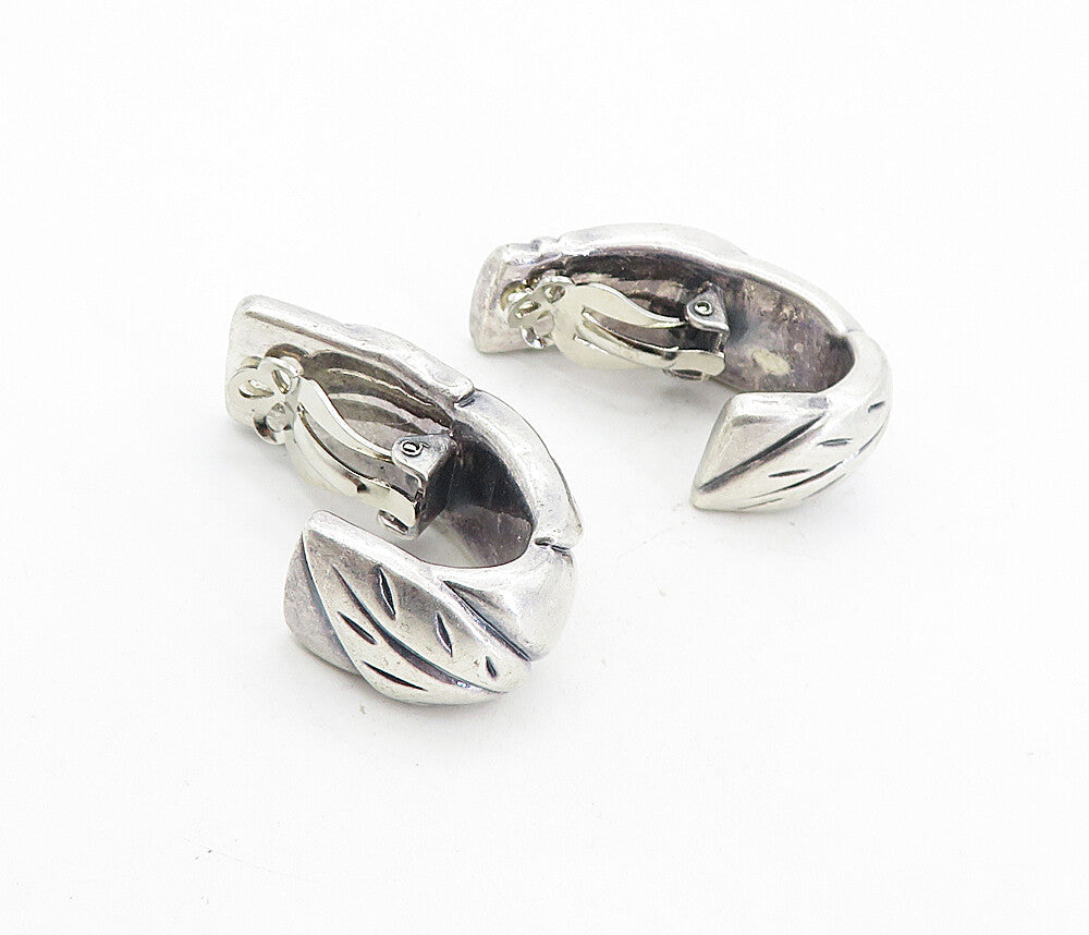 SIMON SEBBAG 925 Silver  Vintage Floral Leaf Etched Non Pierce Earrings EG4258