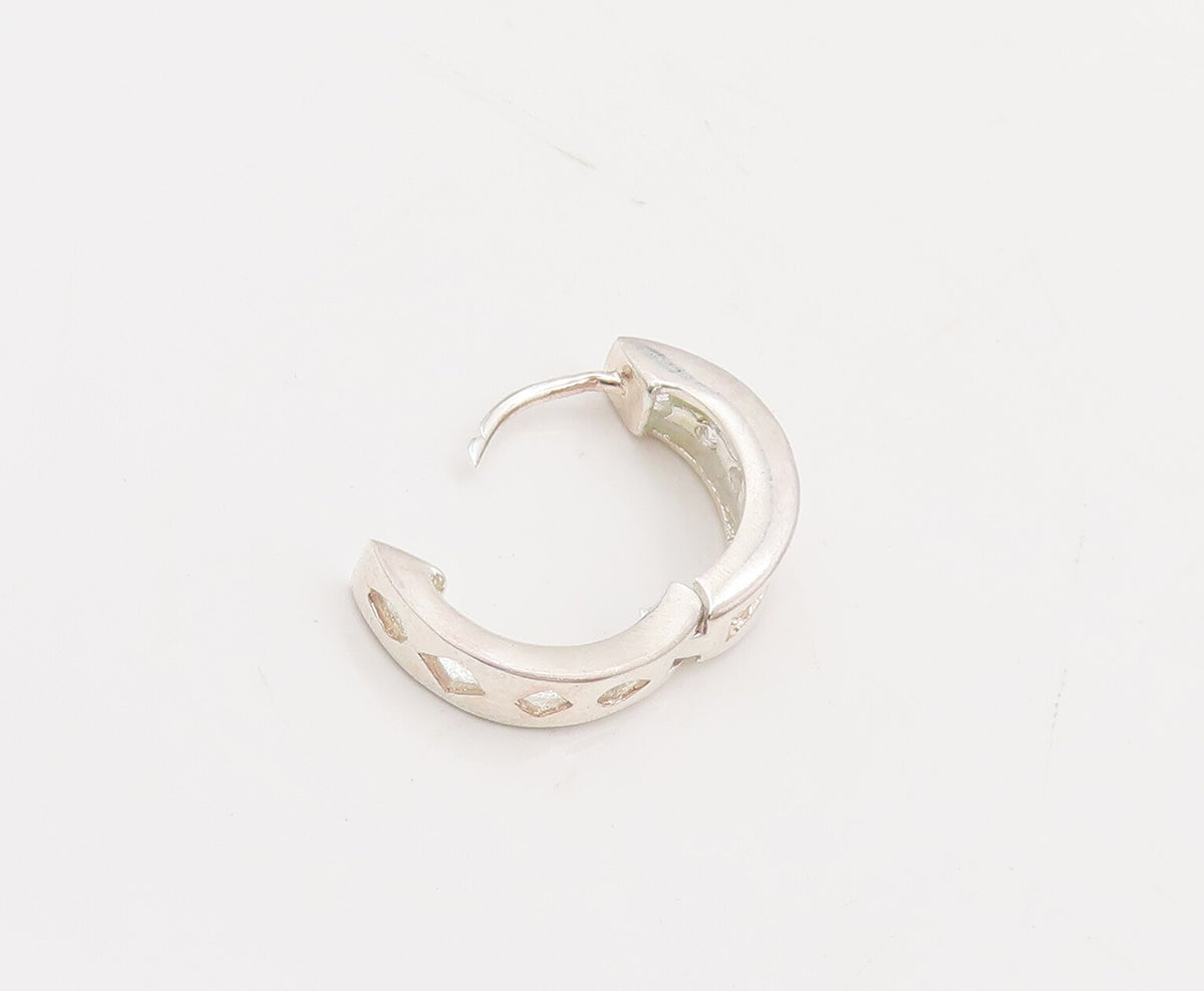 925 Sterling Silver  Vintage Minimalist White CZ Small Hoop Earrings  EG12576