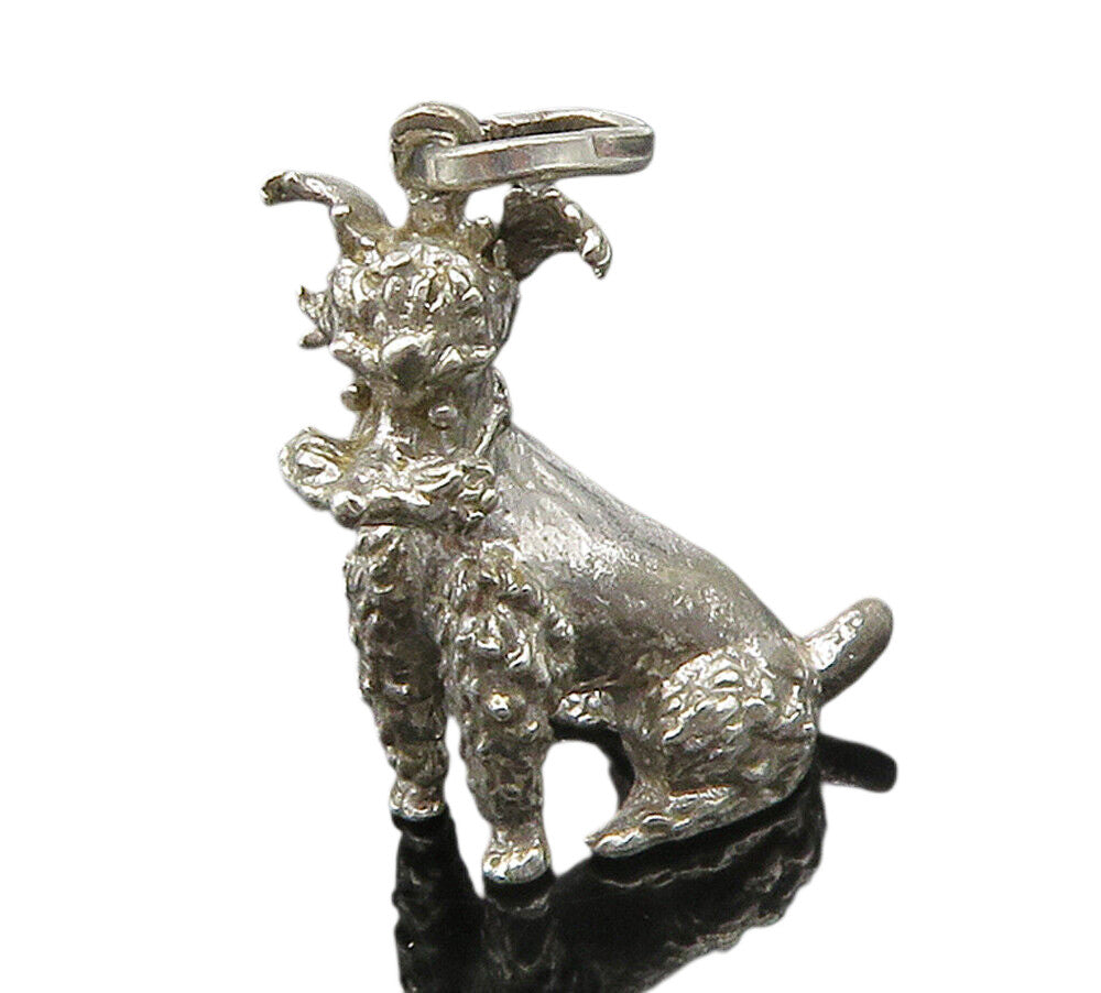925 Sterling Silver  Vintage Shiny Sculpted Sitting Dog Pendant  PT12000