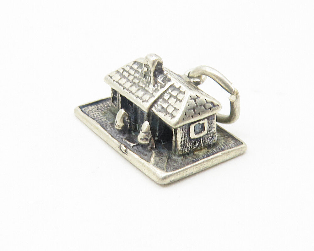 925 Sterling Silver  Vintage Petite Dark Tone House & Lawn Pendant  PT8731