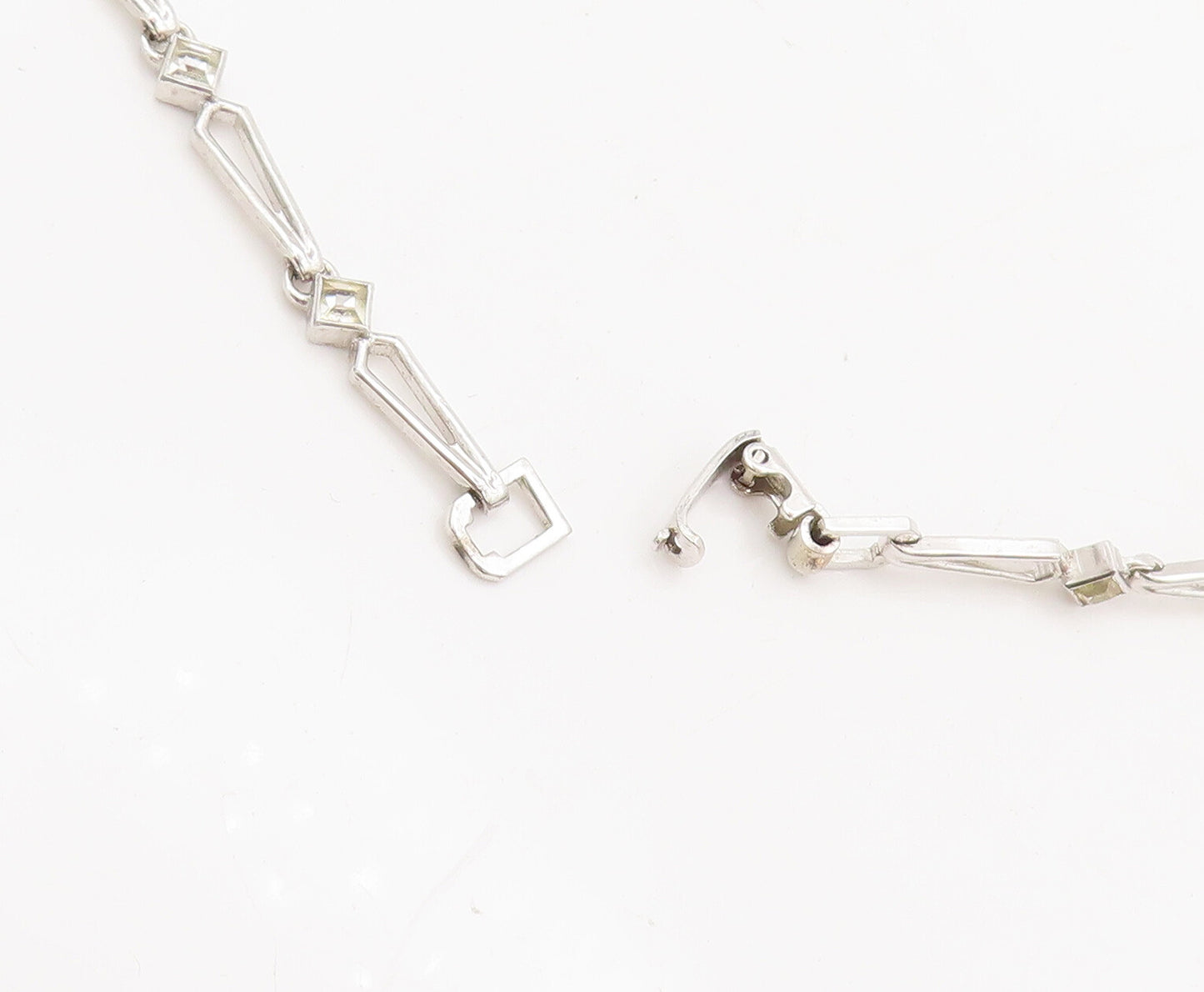 925 Sterling Silver  Vintage Swirly Rhinestone Musical Note Necklace  NE4076