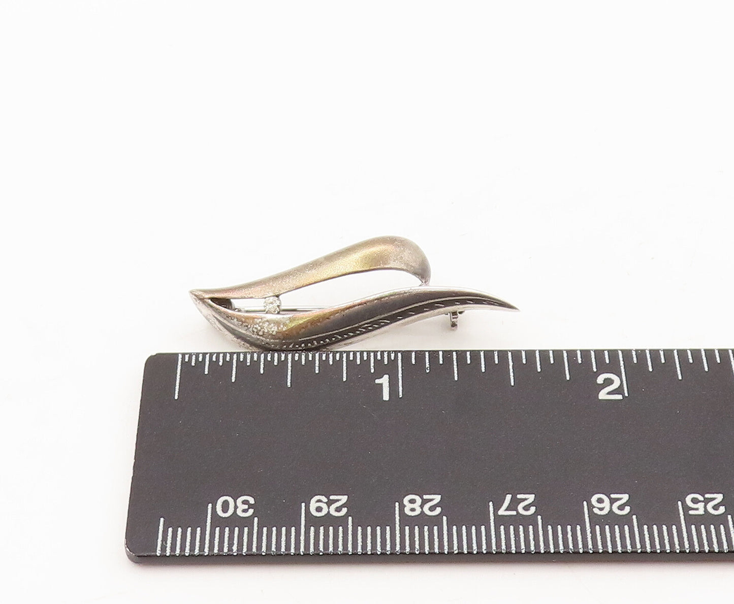 925 Sterling Silver Vintage Brooch Pin Swirly Slit Diamond Dolphin Face  BP10623