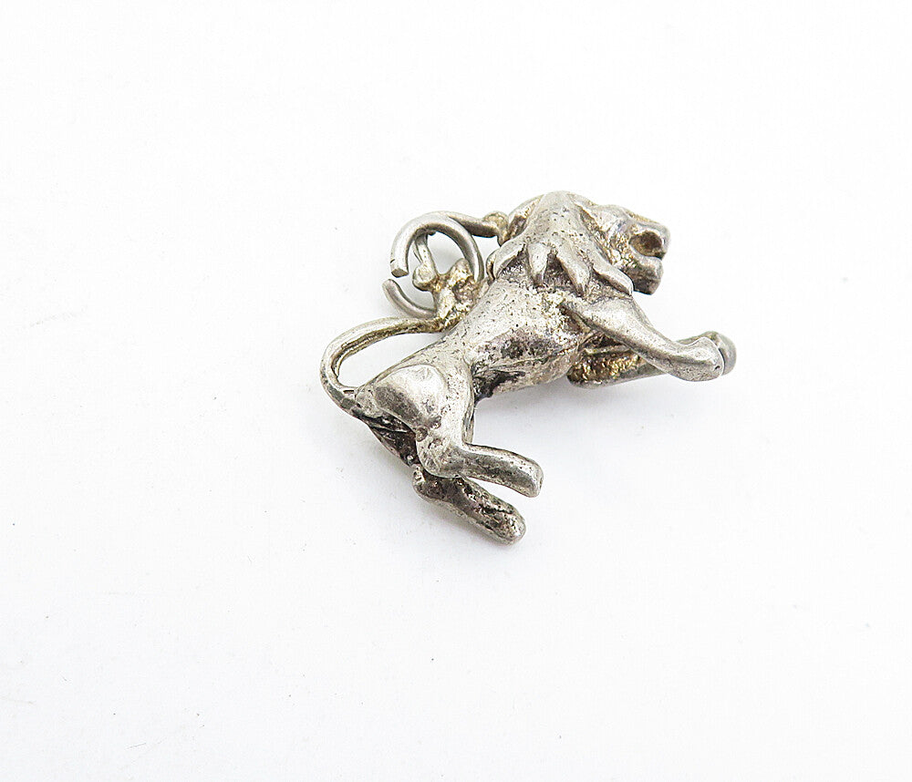 925 Sterling Silver  Vintage Dark Tone Sculpted Lion Motif Pendant  PT3920