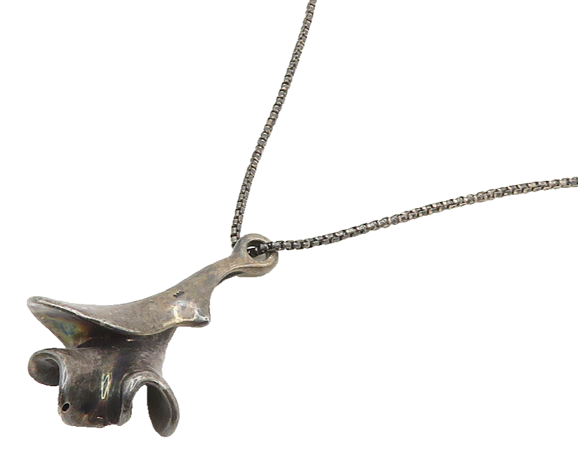 925 Sterling Silver  Vintage Oxidized Sculpted Flower Chain Necklace  NE3213