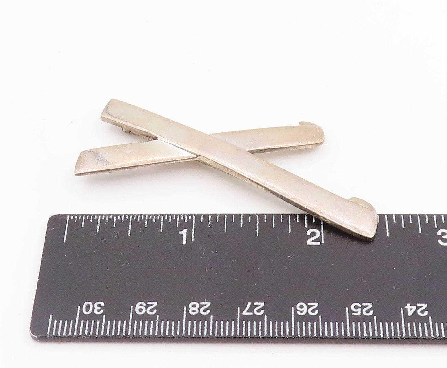 TIFFANY & CO 925 Silver Vintage Smooth Crossed Design Brooch Pin  BP4536