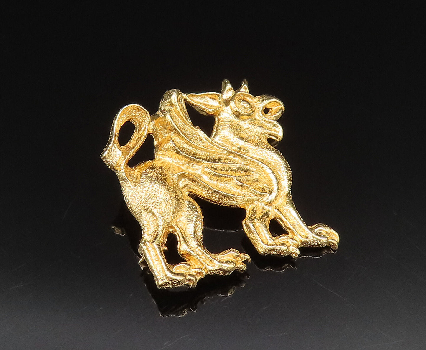 925 Sterling Silver  Vintage Carved Gold Plated Dragon Brooch Pin  BP9553