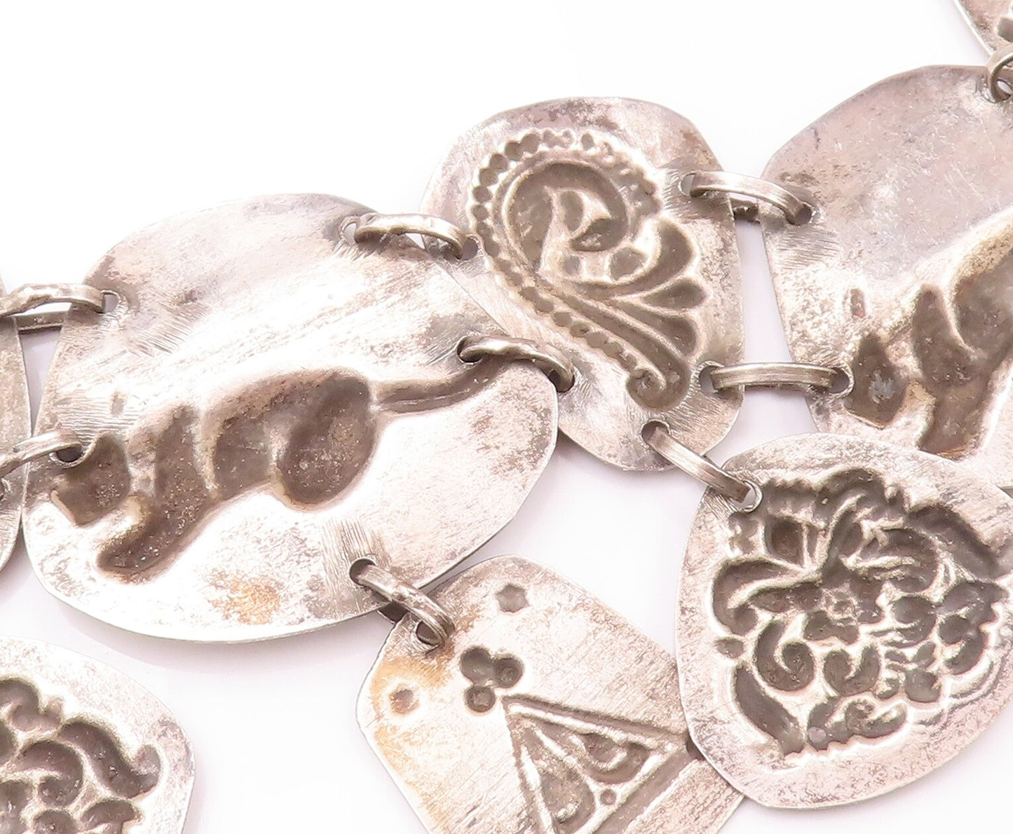 Solid Silver Vintage Necklace Swirly Floral & Animal Carved Linked NE4278