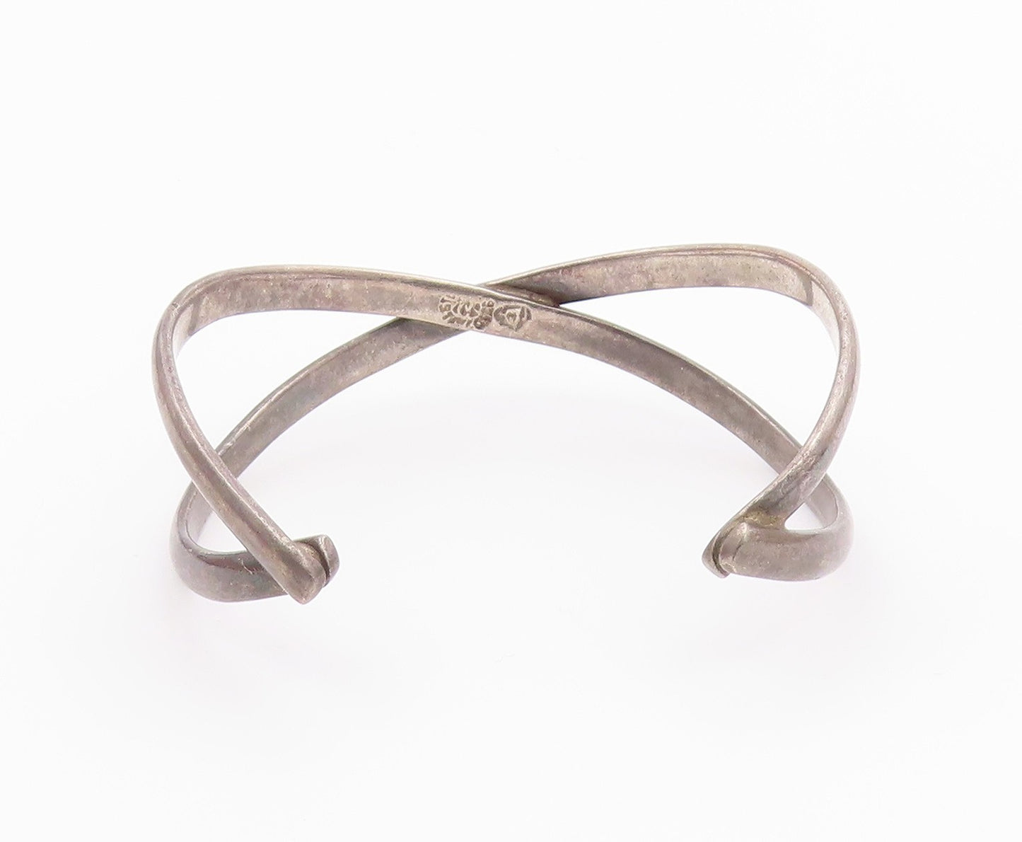 MEXICO 925 Sterling Silver  Vintage Dark Tone Crossed Cuff Bracelet  BT8627