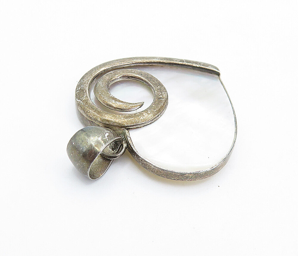925 Sterling Silver  Vintage Mother Of Pearl Spiral Love Heart Pendant  PT4108