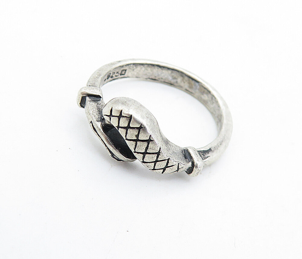 925 Sterling Silver  Vintage Dark Tone Etched Bypass Band Ring Sz 7  RG6100