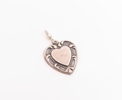 925 Sterling Silver  Vintage Petite Pearl Swirl Love Heart Pendant  PT16474