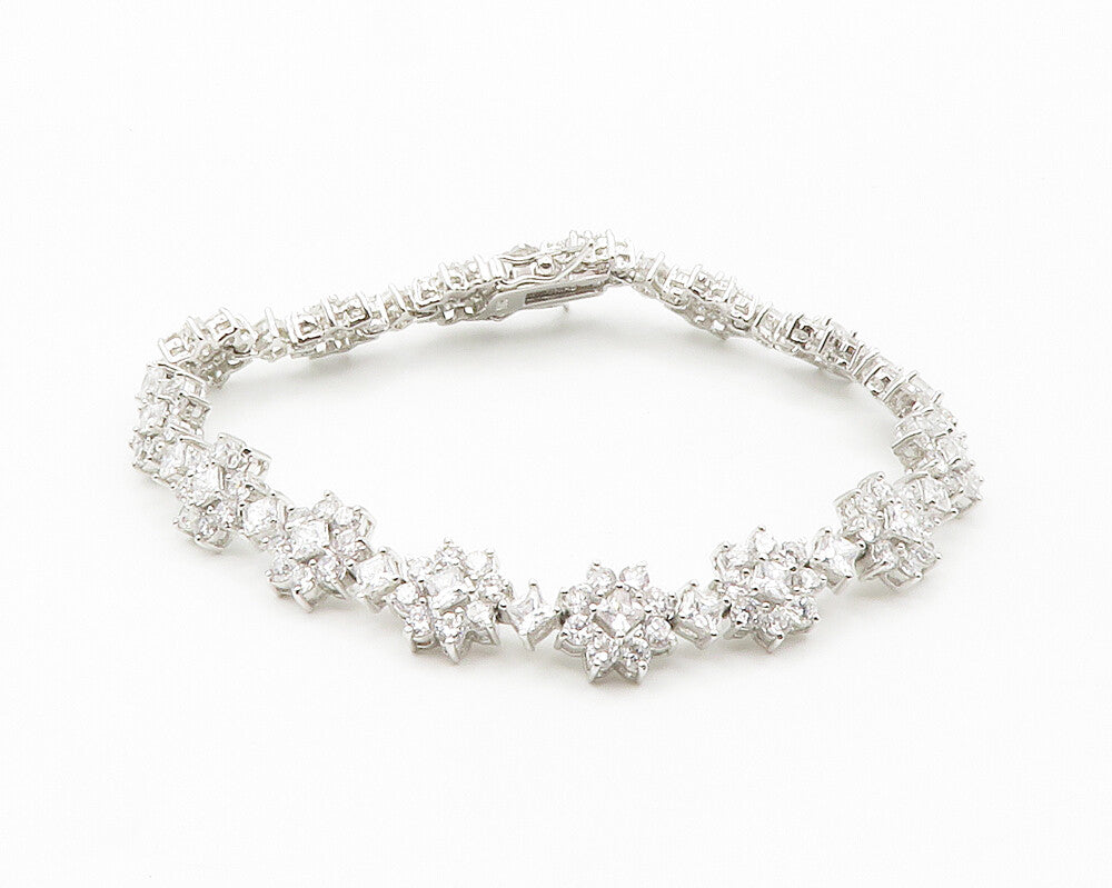 925 Sterling Silver  Sparkling Cubic Zirconia Floral Chain Bracelet  BT5712