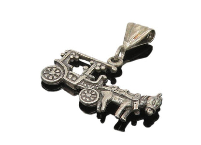 925 Sterling Silver  Vintage Old Fashioned Horse & Carriage Pendant  PT9143